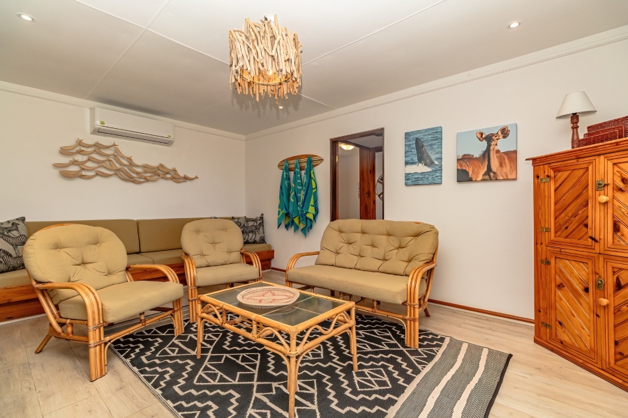 2 Bedroom Property for Sale in Keurboomstrand Western Cape